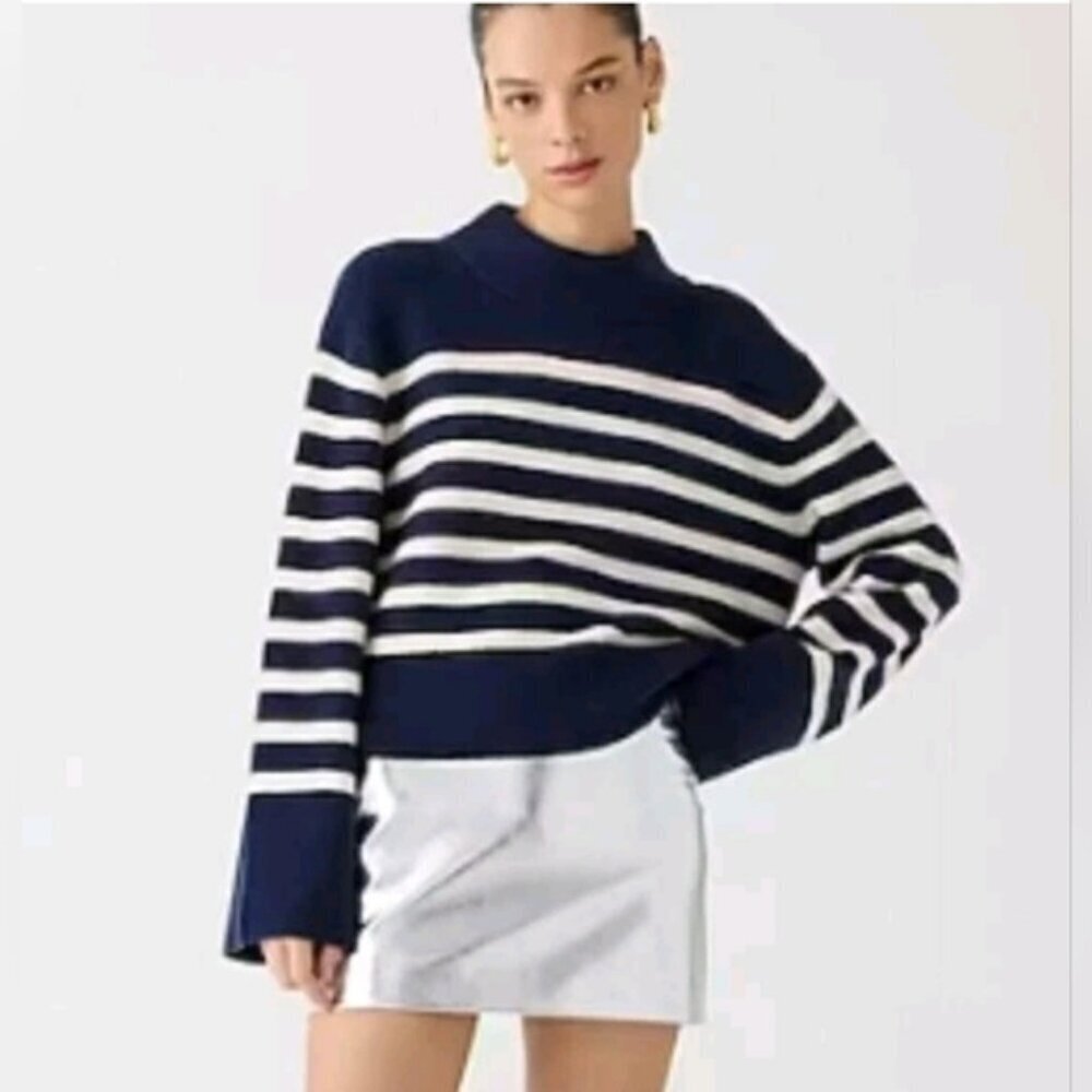 J. Crew Chunky Crewneck Sweater in Supersoft Wool large navy white stripe alpaca